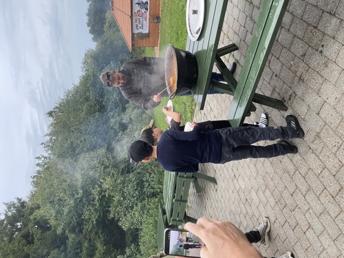 Der Serveres Bålstedsmad Til Juniorer (1)